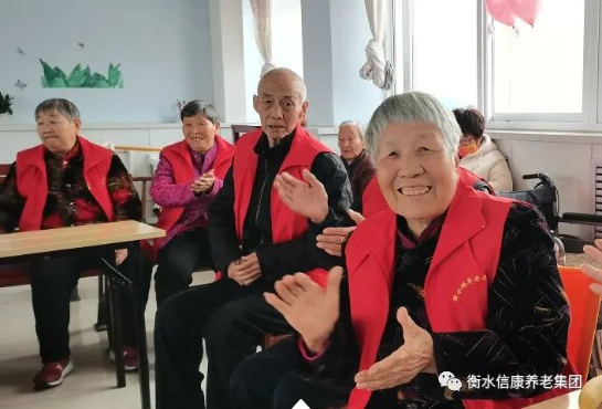 爱是陪伴，温情满满庆元旦